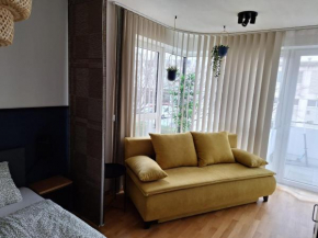 Lend City Apartment Family keyless entry